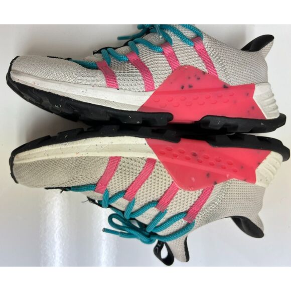 HOLO women's colorblock trail runner sneakers. Size 7. - Picture 5 of 8